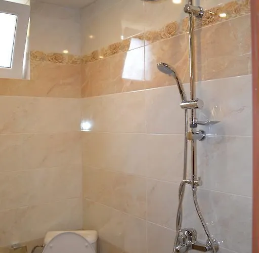 Peevi Elit 1 ساني بيتش